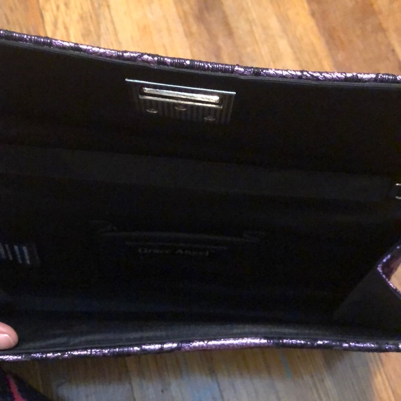 Lace Design Clutch - Picture 4 of 4